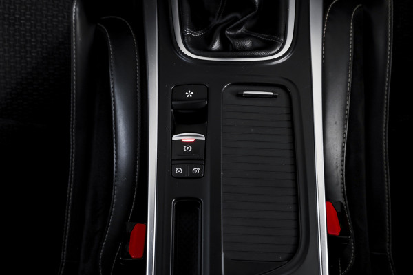 Renault MEGANE Estate 1.2 TCe 130 PK GT-Line | Cruise | PDC | Camera | Afn. Trekhaak | NAV + App. Connect | ECC | DAB | LM 18" |