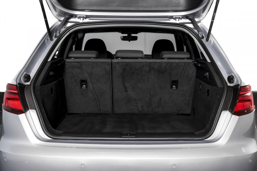 Audi A3 Sportback 1.0 TFSI 115 PK Sport Lease Edition - Automaat Orig. NL | Cruise | Afn. Trekhaak | PDC | NAV | Airco | LED | LM 16" |