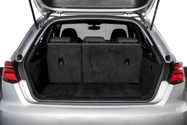 Audi A3 Sportback 1.0 TFSI 115 PK Sport Lease Edition - Automaat Orig. NL | Cruise | Afn. Trekhaak | PDC | NAV | Airco | LED | LM 16" |