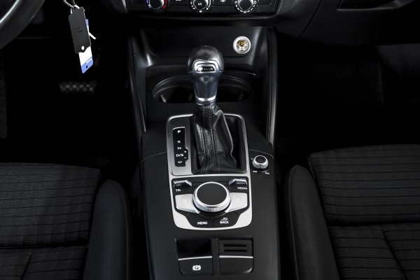 Audi A3 Sportback 1.0 TFSI 115 PK Sport Lease Edition - Automaat Orig. NL | Cruise | Afn. Trekhaak | PDC | NAV | Airco | LED | LM 16" |