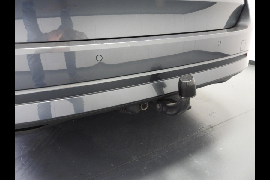 Škoda Octavia Combi 1.0 TSI Business Edition NAVI/VIRTUAL/LED/TREKH/17"LMV!