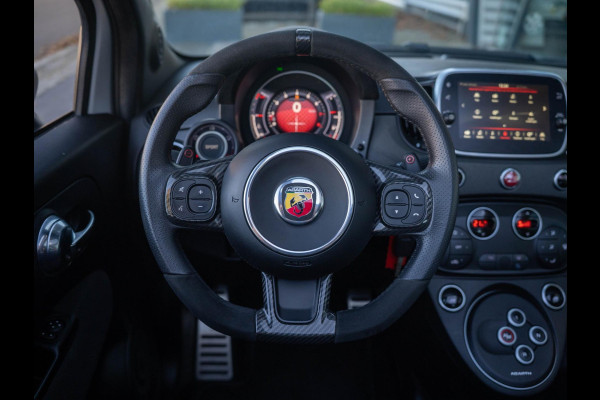 Abarth 595C 1.4 T-Jet 180PK Competizione / Brembo / Carbon / Carplay / Navi / DAB+ / Sabelt / Climate control
