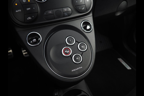 Abarth 595C 1.4 T-Jet 180PK Competizione / Brembo / Carbon / Carplay / Navi / DAB+ / Sabelt / Climate control