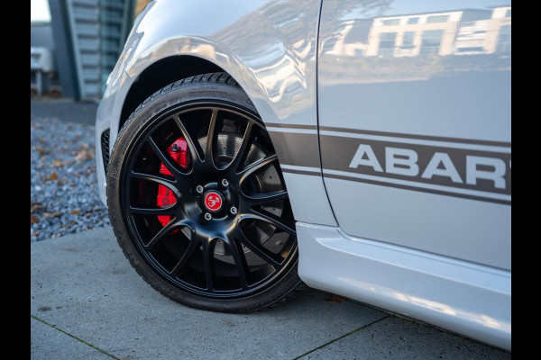 Abarth 595C 1.4 T-Jet 180PK Competizione / Brembo / Carbon / Carplay / Navi / DAB+ / Sabelt / Climate control