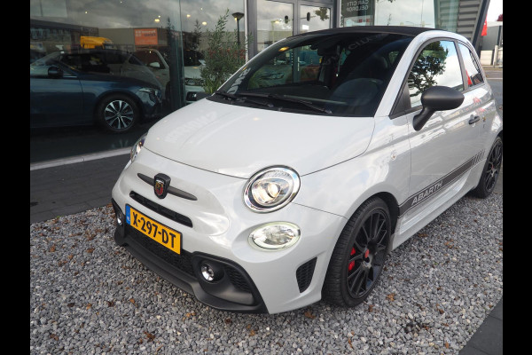 Abarth 595C 1.4 T-Jet 180PK Competizione / Brembo / Carbon / Carplay / Navi / DAB+ / Sabelt / Climate control