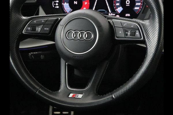 Audi A3 30 TFSI edition one | Stoelverwarming | Matrix LED | Virtual Cockpit | Carplay | Half leder | Navigatie | Parkeerhulp