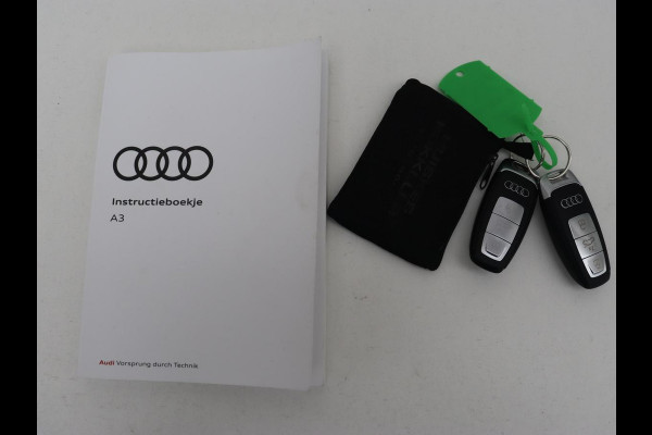 Audi A3 30 TFSI edition one | Stoelverwarming | Matrix LED | Virtual Cockpit | Carplay | Half leder | Navigatie | Parkeerhulp