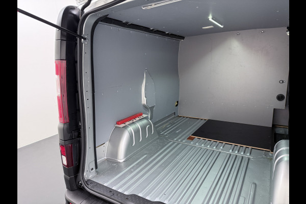 Opel Vivaro 1.6CDTI 126PK L1H1 Euro 6 Trekhaak Camera Navi Airco Pdc Cruise Control Bluetooth Edition Schuifdeur Achterklep Wandbetimmering 2.000KG Trekgewicht 1e Eigenaar Origineel Nederlandse Auto Dealeronderhouden