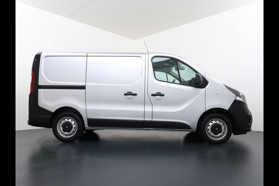 Opel Vivaro 1.6CDTI 126PK L1H1 Euro 6 Trekhaak Camera Navi Airco Pdc Cruise Control Bluetooth Edition Schuifdeur Achterklep Wandbetimmering 2.000KG Trekgewicht 1e Eigenaar Origineel Nederlandse Auto Dealeronderhouden