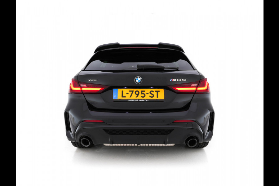 BMW 1-serie M135i xDrive M-Sportpack High Executive Aut. *ALCANTARA-MICROFIBRE | FULL-LED | HEATED-SPORTSEATS | SHIFT-PADDLES | DIGI-COCKPIT | HEAD-UP | NAVI-FULLMAP | DAB+ | PRIVACY-GLASS | AMBIENT-LIGHT | CARBON-INLAY | CARPLAY | 19''ALU*
