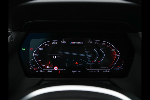 BMW 1-serie M135i xDrive M-Sportpack High Executive Aut. *ALCANTARA-MICROFIBRE | FULL-LED | HEATED-SPORTSEATS | SHIFT-PADDLES | DIGI-COCKPIT | HEAD-UP | NAVI-FULLMAP | DAB+ | PRIVACY-GLASS | AMBIENT-LIGHT | CARBON-INLAY | CARPLAY | 19''ALU*