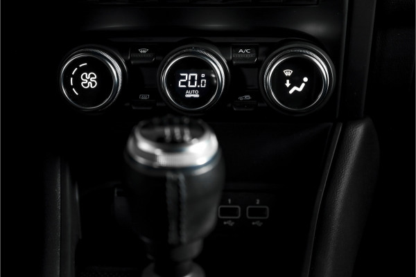 Renault Captur 1.0 TCe 90 PK Intens Orig. NL | Cruise | PDC | Camera | NAV + App. Connect | ECC | DAB | LM 17" |