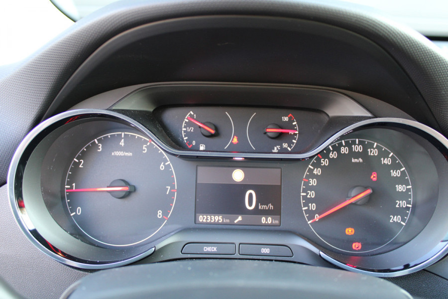 Opel Crossland 1.2 Turbo Elegance | BTW | STOELVERWARMING | STUURVERWARMING | CAMERA | CARPLAY |