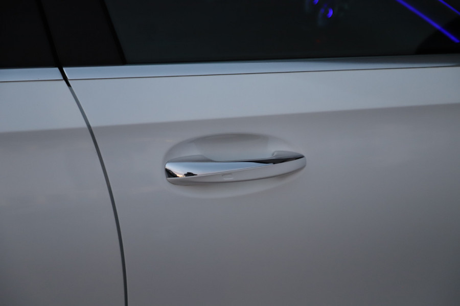 Mercedes-Benz A-Klasse 200 AMG Aut7 | 163PK | Pano | Keyless-go | Sfeerverlichting | Widescreen | Led | Stoelverw. | Camera | NL-Auto | 2018.