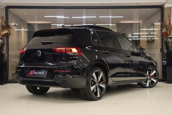 Volkswagen Golf 1.4 TSI GTE 245PK BLACKSTYLE /PANODAK/CARPLAY/ACC/LANEASSIST/VOL