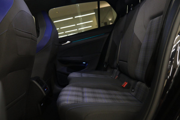 Volkswagen Golf 1.4 TSI GTE 245PK BLACKSTYLE /PANODAK/CARPLAY/ACC/LANEASSIST/VOL