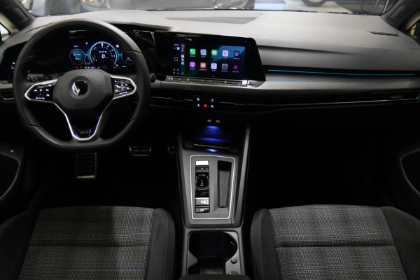 Volkswagen Golf 1.4 TSI GTE 245PK BLACKSTYLE /PANODAK/CARPLAY/ACC/LANEASSIST/VOL