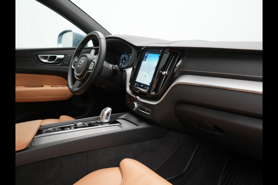 Volvo XC60 Recharge T8 AWD Inscription Plug In Hybrid 391pk Dealer O.H. PHEV | Trekhaak Af Fabriek | Panodak | Adaptive Cruise | Camera | Harman & Kardon | Lederen Sportstoelen Memory & Verwarmd | Apple Carplay | Blis | Stuur Verwarmd | Navigatie |