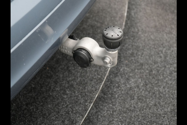 Volvo XC60 Recharge T8 AWD Inscription Plug In Hybrid 391pk Dealer O.H. PHEV | Trekhaak Af Fabriek | Panodak | Adaptive Cruise | Camera | Harman & Kardon | Lederen Sportstoelen Memory & Verwarmd | Apple Carplay | Blis | Stuur Verwarmd | Navigatie |