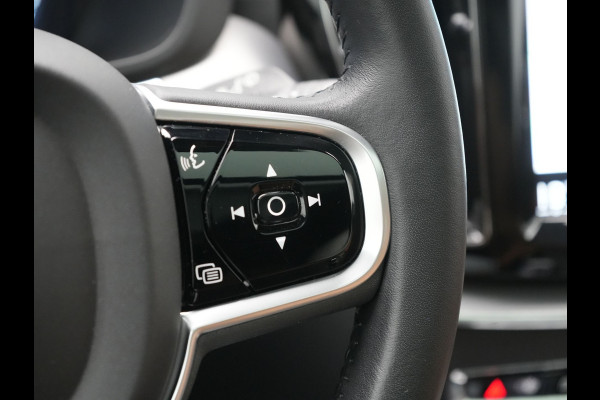Volvo XC60 Recharge T8 AWD Inscription Plug In Hybrid 391pk Dealer O.H. PHEV | Trekhaak Af Fabriek | Panodak | Adaptive Cruise | Camera | Harman & Kardon | Lederen Sportstoelen Memory & Verwarmd | Apple Carplay | Blis | Stuur Verwarmd | Navigatie |