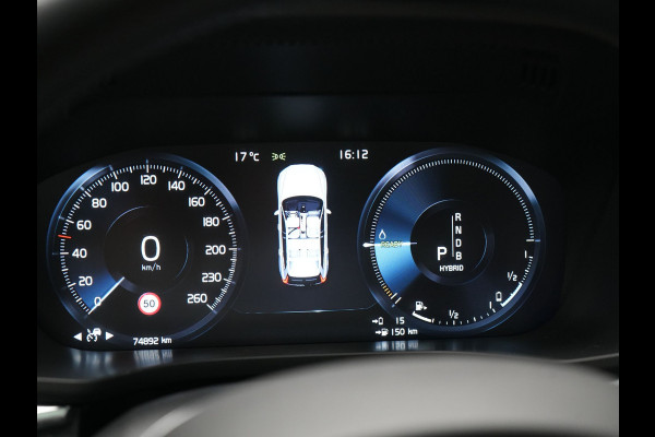 Volvo XC60 Recharge T8 AWD Inscription Plug In Hybrid 391pk Dealer O.H. PHEV | Trekhaak Af Fabriek | Panodak | Adaptive Cruise | Camera | Harman & Kardon | Lederen Sportstoelen Memory & Verwarmd | Apple Carplay | Blis | Stuur Verwarmd | Navigatie |
