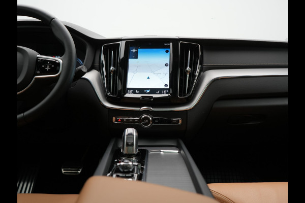 Volvo XC60 Recharge T8 AWD Inscription Plug In Hybrid 391pk Dealer O.H. PHEV | Trekhaak Af Fabriek | Panodak | Adaptive Cruise | Camera | Harman & Kardon | Lederen Sportstoelen Memory & Verwarmd | Apple Carplay | Blis | Stuur Verwarmd | Navigatie |