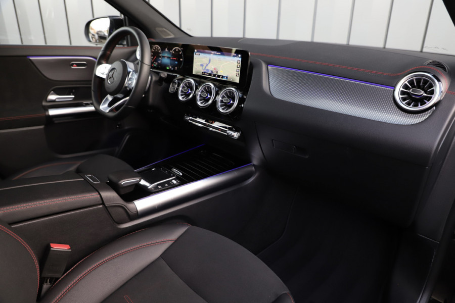 Mercedes-Benz EQA 250 AMG | 190PK | Sfeerverlichting | Led | Widescreen | Standkachel | Stoelverwarming | Elek. Achterklep | 2023.