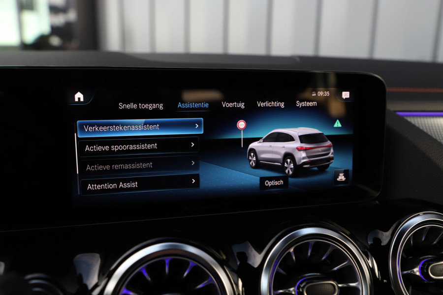 Mercedes-Benz EQA 250 AMG | 190PK | Sfeerverlichting | Led | Widescreen | Standkachel | Stoelverwarming | Elek. Achterklep | 2023.