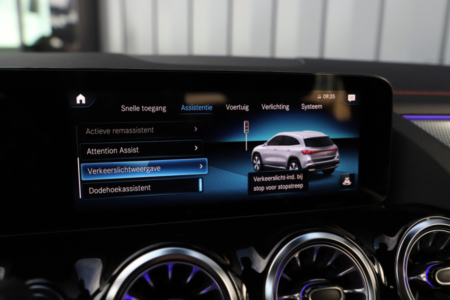 Mercedes-Benz EQA 250 AMG | 190PK | Sfeerverlichting | Led | Widescreen | Standkachel | Stoelverwarming | Elek. Achterklep | 2023.