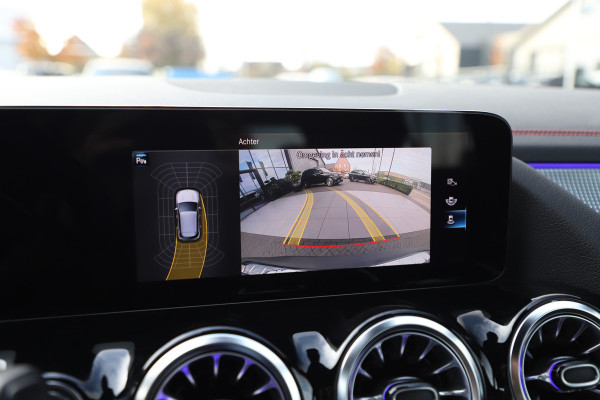 Mercedes-Benz EQA 250 AMG | 190PK | Sfeerverlichting | Led | Widescreen | Standkachel | Stoelverwarming | Elek. Achterklep | 2023.