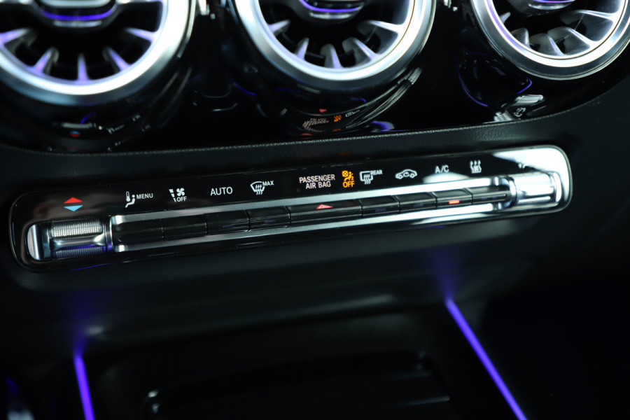 Mercedes-Benz EQA 250 AMG | 190PK | Sfeerverlichting | Led | Widescreen | Standkachel | Stoelverwarming | Elek. Achterklep | 2023.