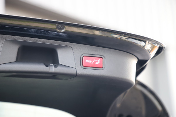 Mercedes-Benz EQA 250 AMG | 190PK | Sfeerverlichting | Led | Widescreen | Standkachel | Stoelverwarming | Elek. Achterklep | 2023.