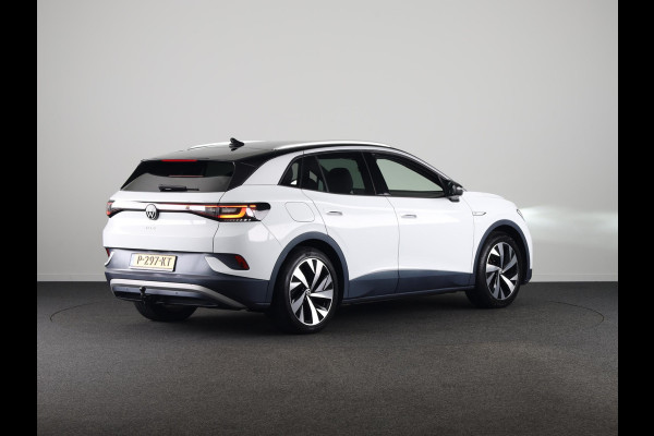 Volkswagen ID.4 First 77 kWh 204 pk | Navigatie | Warmtepomp | Trekhaak (wegklapbaar ) | Parkeersensoren | Achteruitrijcamera | Stoelverwarming |