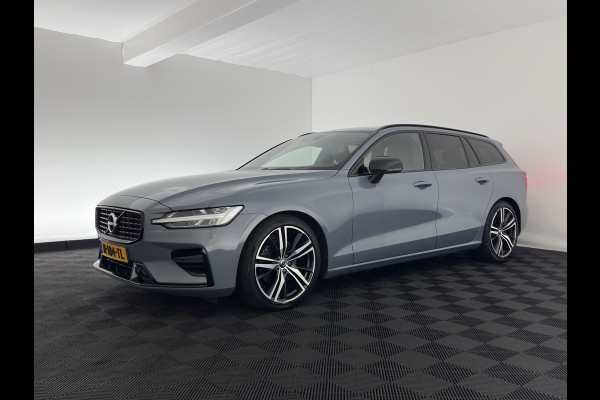 Volvo V60 2.0 B3 R-Design (INCL-BTW) *LEATHER-FABRIC | DIGI-COCKPIT | FULL-LED | MEMORY-PACK | HEATED-SPORTSEATS | LANE-ASSIST | NAVI-FULLMAP | CAMERA | DAB+ | PRIVACY-GLASS | ECC | PDC | TOWBAR | 19''ALU*