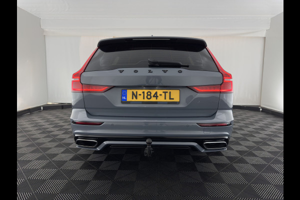 Volvo V60 2.0 B3 R-Design (INCL-BTW) *LEATHER-FABRIC | DIGI-COCKPIT | FULL-LED | MEMORY-PACK | HEATED-SPORTSEATS | LANE-ASSIST | NAVI-FULLMAP | CAMERA | DAB+ | PRIVACY-GLASS | ECC | PDC | TOWBAR | 19''ALU*