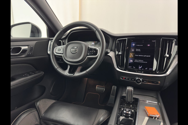 Volvo V60 2.0 B3 R-Design (INCL-BTW) *LEATHER-FABRIC | DIGI-COCKPIT | FULL-LED | MEMORY-PACK | HEATED-SPORTSEATS | LANE-ASSIST | NAVI-FULLMAP | CAMERA | DAB+ | PRIVACY-GLASS | ECC | PDC | TOWBAR | 19''ALU*