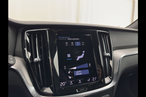 Volvo V60 2.0 B3 R-Design (INCL-BTW) *LEATHER-FABRIC | DIGI-COCKPIT | FULL-LED | MEMORY-PACK | HEATED-SPORTSEATS | LANE-ASSIST | NAVI-FULLMAP | CAMERA | DAB+ | PRIVACY-GLASS | ECC | PDC | TOWBAR | 19''ALU*