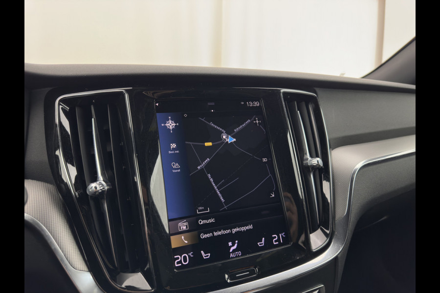 Volvo V60 2.0 B3 R-Design (INCL-BTW) *LEATHER-FABRIC | DIGI-COCKPIT | FULL-LED | MEMORY-PACK | HEATED-SPORTSEATS | LANE-ASSIST | NAVI-FULLMAP | CAMERA | DAB+ | PRIVACY-GLASS | ECC | PDC | TOWBAR | 19''ALU*