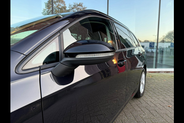 Volkswagen Golf Variant 1.5 eTSI Life Business - Automaat - Navi - Alcantara - Virt.Cockpit - Climate