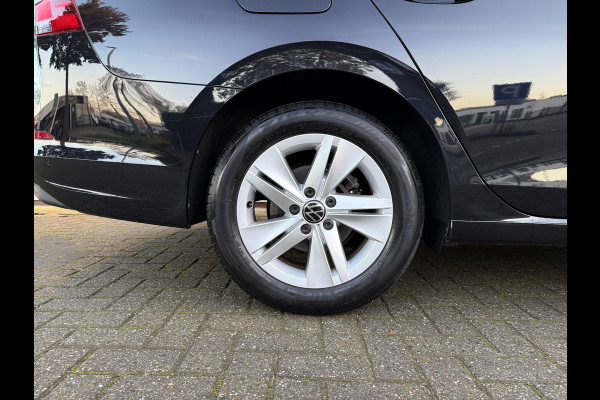 Volkswagen Golf Variant 1.5 eTSI Life Business - Automaat - Navi - Alcantara - Virt.Cockpit - Climate