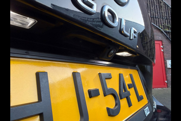 Volkswagen Golf Variant 1.5 eTSI Life Business - Automaat - Navi - Alcantara - Virt.Cockpit - Climate