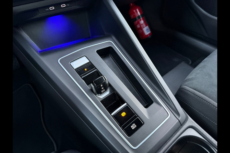 Volkswagen Golf Variant 1.5 eTSI Life Business - Automaat - Navi - Alcantara - Virt.Cockpit - Climate