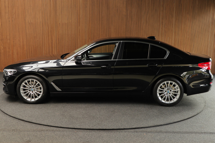 BMW 5 Serie 530i Head-up Memory seats Navi Leer Camera Climate (3-zone) Stoelverwarming voor & achter Sportstoelen Virtual PDC LM velgen BTW auto