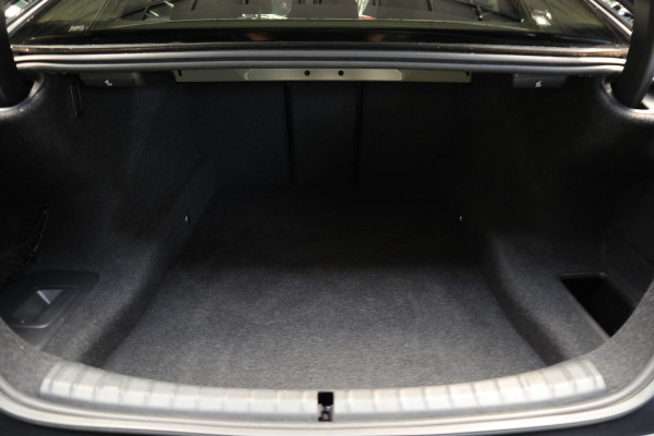 BMW 5 Serie 530i Head-up Memory seats Navi Leer Camera Climate (3-zone) Stoelverwarming voor & achter Sportstoelen Virtual PDC LM velgen BTW auto