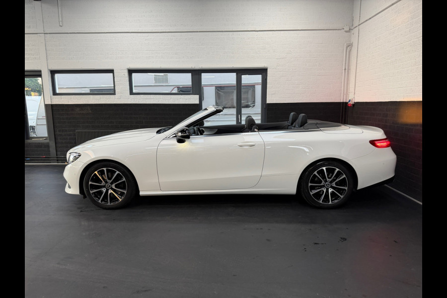 Mercedes-Benz E-Klasse Cabrio 200 | Leder | Airscarf | Camera | Navi | Lage Km stand | Led | Nieuwstaat | 1e eigenaar