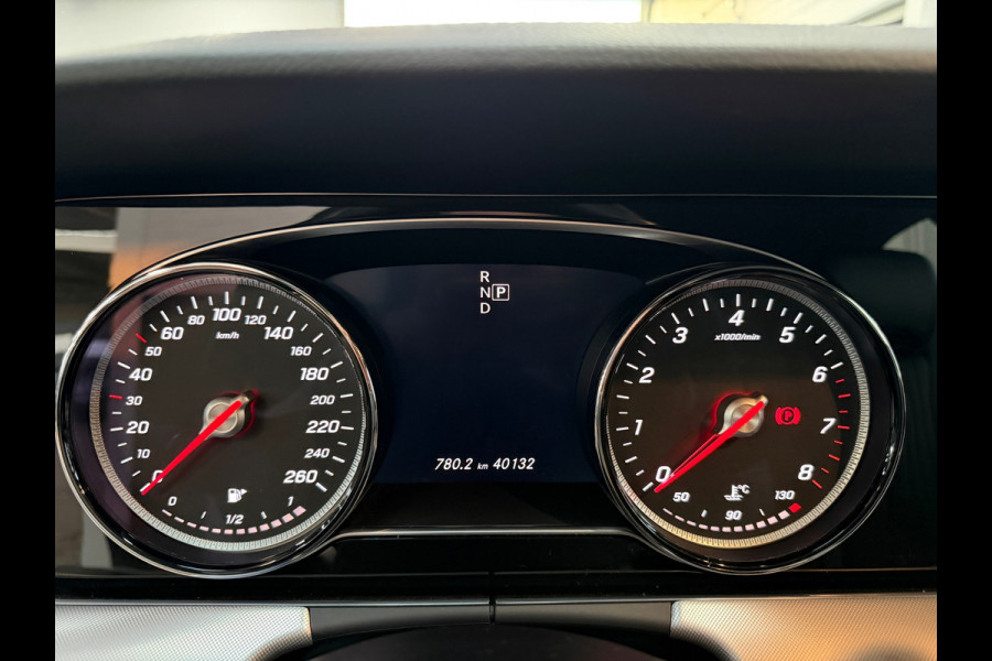 Mercedes-Benz E-Klasse Cabrio 200 | Leder | Airscarf | Camera | Navi | Lage Km stand | Led | Nieuwstaat | 1e eigenaar