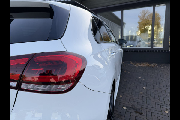 Mercedes-Benz A-Klasse 180 Business Solution AMG