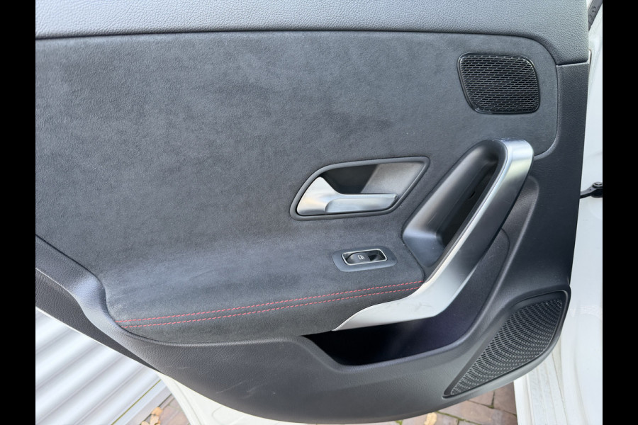 Mercedes-Benz A-Klasse 180 Business Solution AMG