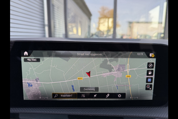 Mercedes-Benz A-Klasse 180 Business Solution AMG