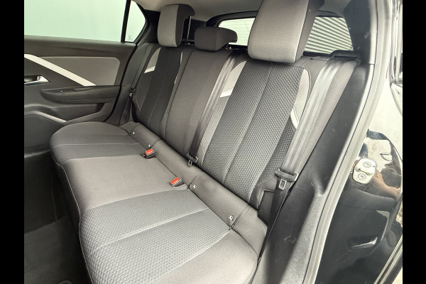 Opel Astra BWJ 12-2022 | 1.2 131PK! Bus. Edition | CAMREA | NAVI | CLIMA | CARPLAY | AD CRUISE | PDC 2X | STOELVERW | STUURWIELVERW |